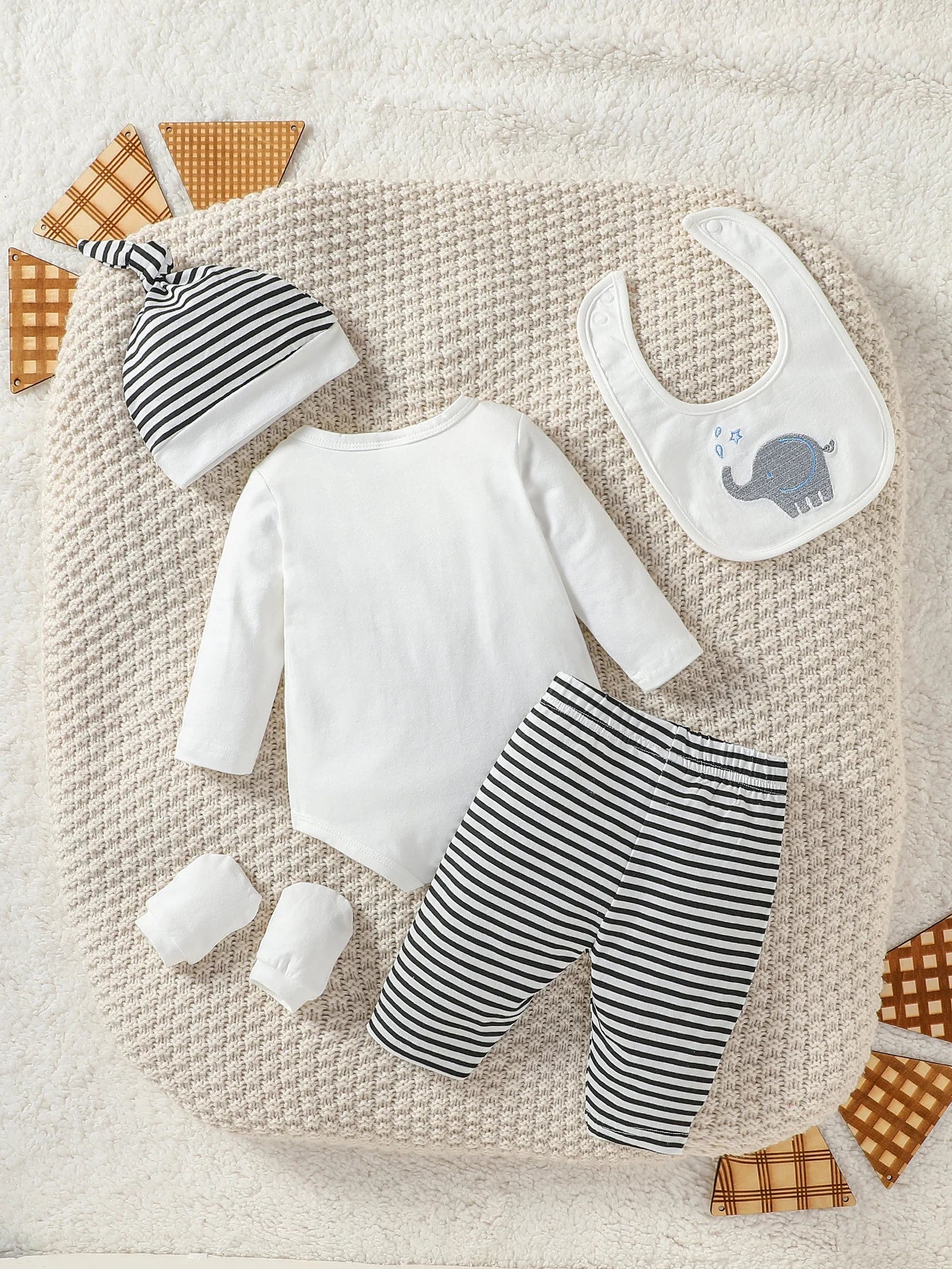 Baby Boy Elephant 4-Piece Outfit Set - Newborn Pantsuit, Hat, Gloves & Bib (1-3M)